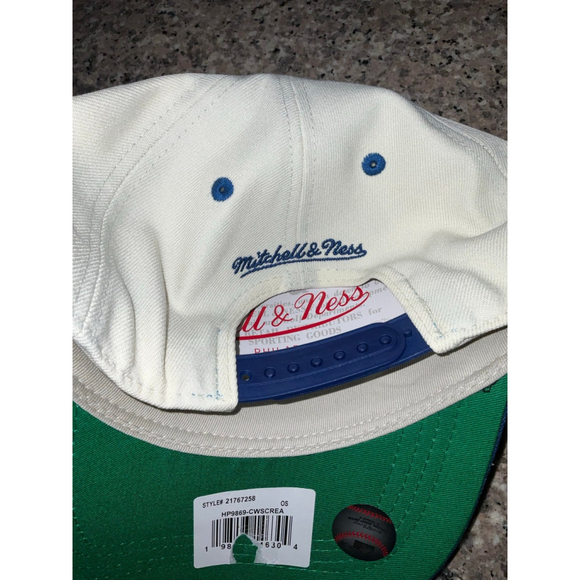 Mitchell & Ness Chicago White Sox SnapBack Hat - Picture 6 of 8